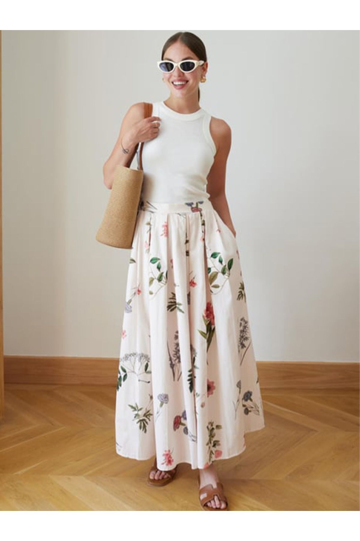 Beli Lastikli Çiçek Desenli Pileli Etek Krem - M