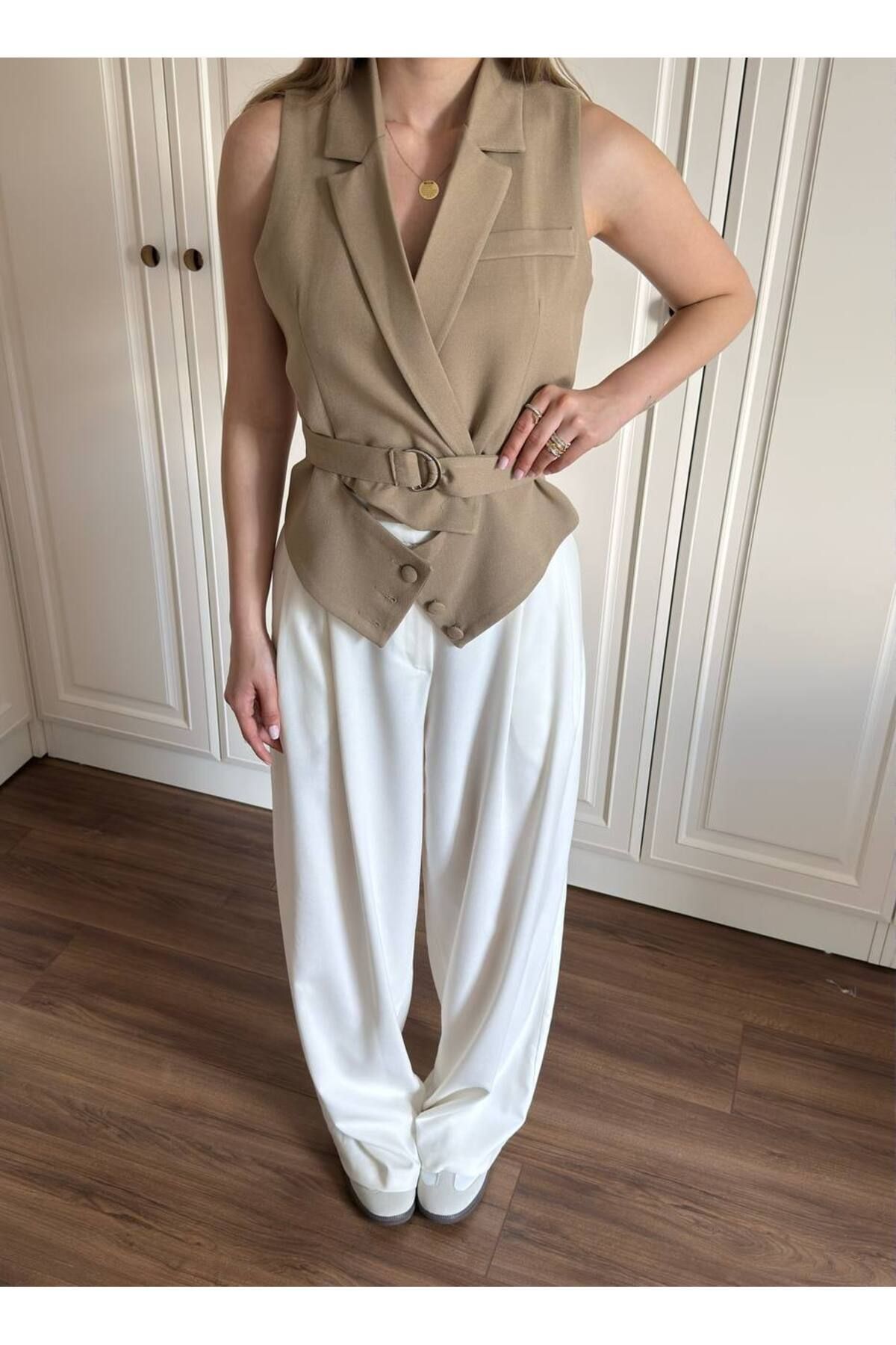 Pamuk Kumaş Kuşaklı Yelek