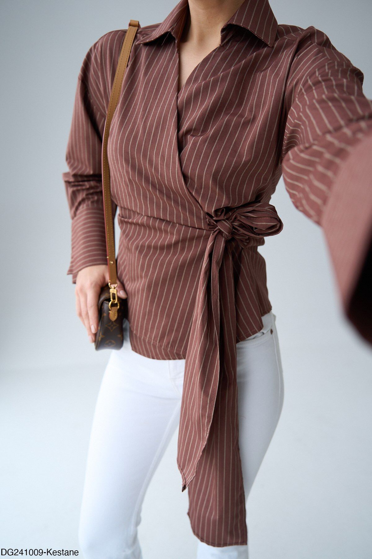 Yandan Bağlamalı Çizgili Gömlek