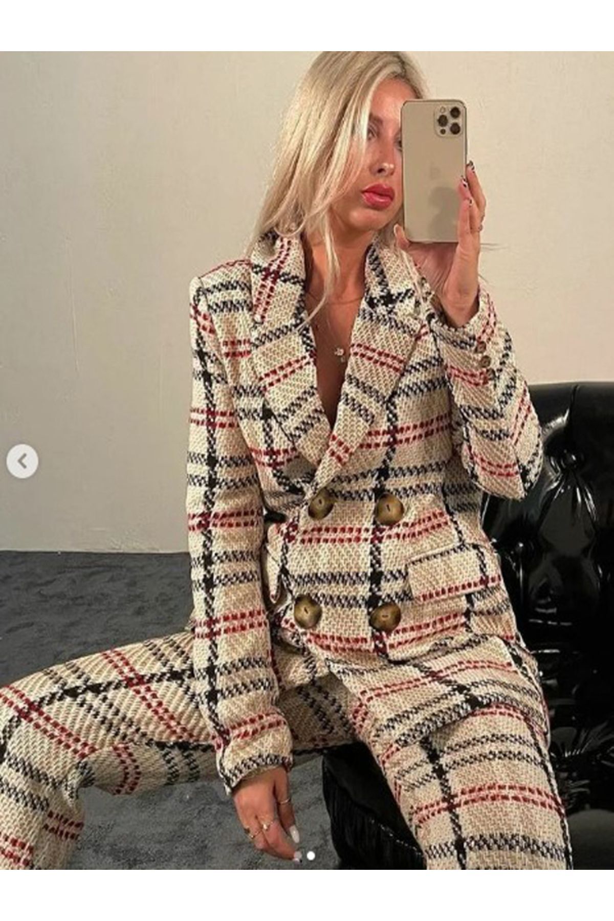 Büşra Ayhan Cep Detaylı Alt Üst Takım Elbise