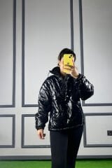 Siyah Parlak Mont/Yağmurluk