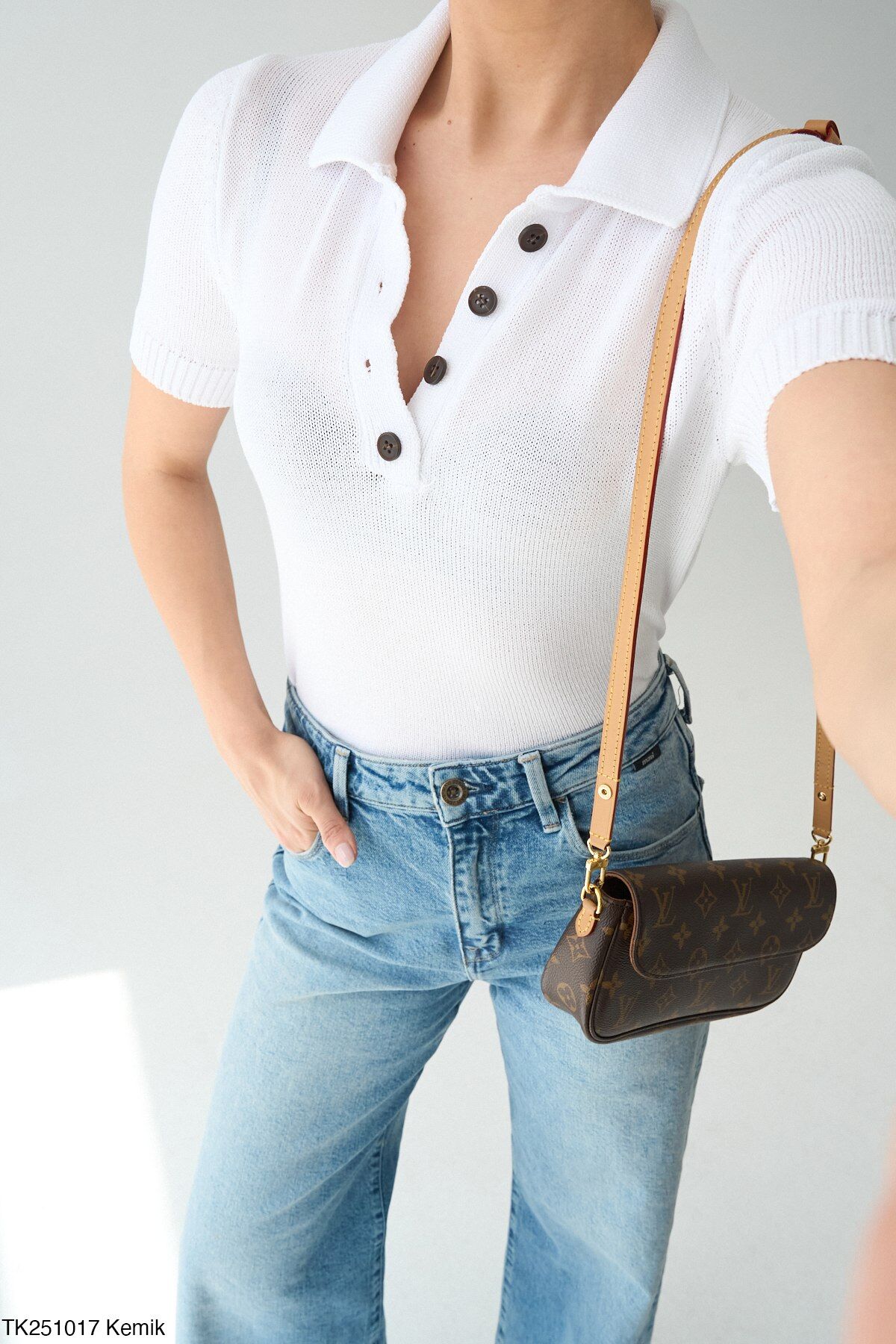 Düğmeli İnce Triko Bluz Beyaz - STD