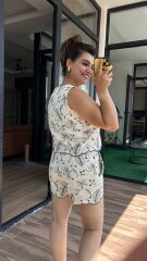 Nakışlı Kare Yaka Bluz Şortlu Takım Beyaz - M