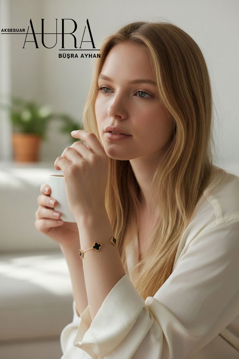 YONCA ÇELİK BİLEKLİK Siyah