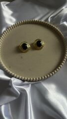 Altın Renk Taşlı Tasarım Küpe Kahverengi