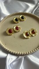 Taşlı Tasarım Çiçek Küpe Kırmızı