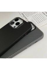 iPhone 14 Pro Max Kılıf Magsafe Şarj Özellikli Karbon Fiber Görünümlü BSAY Troy Kapak-Gümüş Gümüş